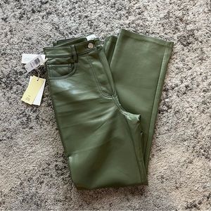 Wilfred Melina Pant